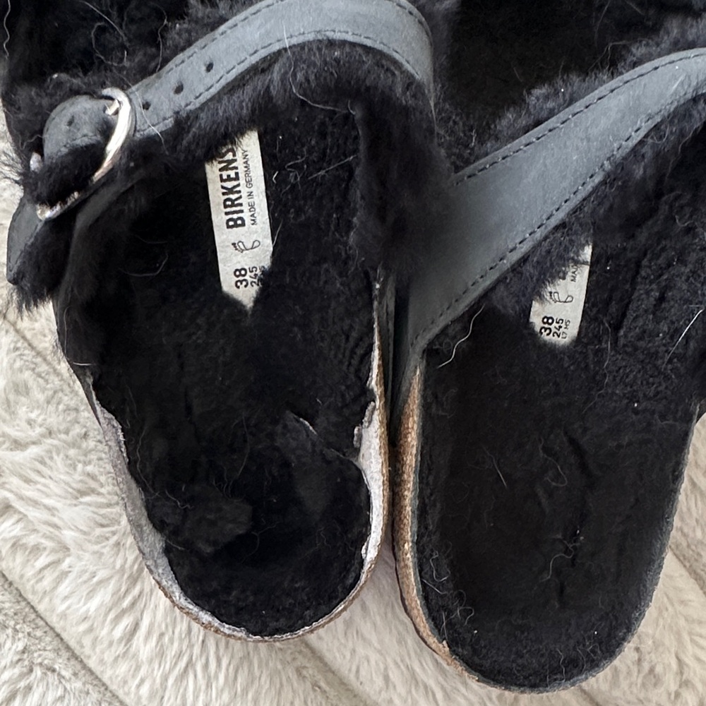 Birkenstock Black Fur-Lined Sandals - Picture 2 of 2